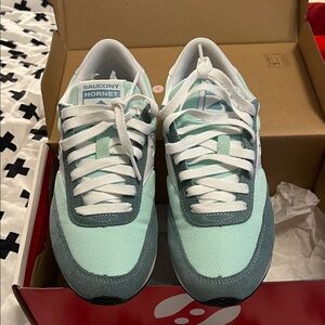 Saucony Hornet Mint Green and Teal Low-Top Sneakers